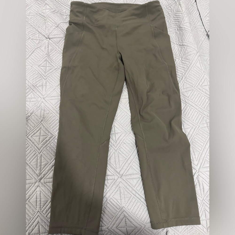 Lululemon Wunder Train High-Rise 23” legging dark olive green Size 10
